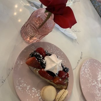 Cafe Lola - Berry Toast - Cafes Near Me - Henderson, Nevada Cafe Lola - Berry Toast - Cafes Near Me - Henderson, Nevada