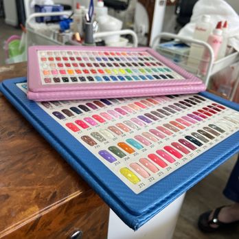 Maggie's Nails - Nail Salons Near Me - Stanton, California