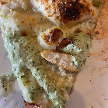 Rickety Cricket Brewing - Bichen chicken pizza - Pizza Near Me - Kingman, Arizona