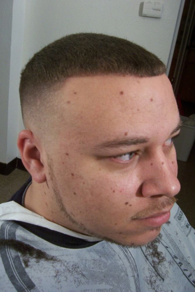NJ'S Barbershop Logo