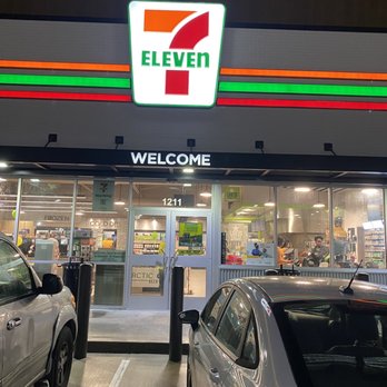 7 Eleven - the front of a 7 eleven store - Gas Stations Near Me - Houston, Texas