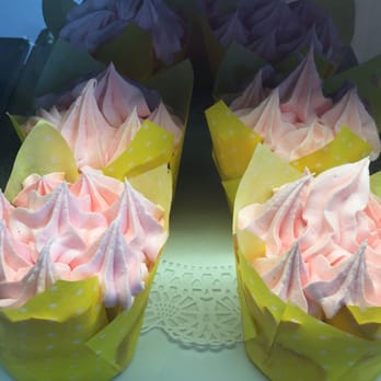 Cafe Laurent - Lemon Raspberry cupcake - French Near Me - Mar Vista, California Cafe Laurent - Lemon Raspberry cupcake - French Near Me - Mar Vista, California