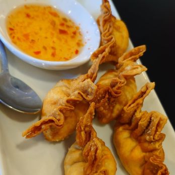 May Thai Kitchen - Car - Thai Near Me - Crystal Lake, Illinois May Thai Kitchen - Car - Thai Near Me - Crystal Lake, Illinois