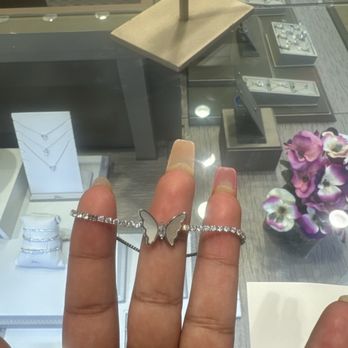 Kevin Jewelers - Bracelet - Jewelry Near Me - Northridge, California Kevin Jewelers - Bracelet - Jewelry Near Me - Northridge, California