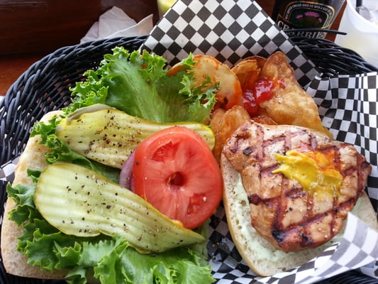 Lookout Tavern by null