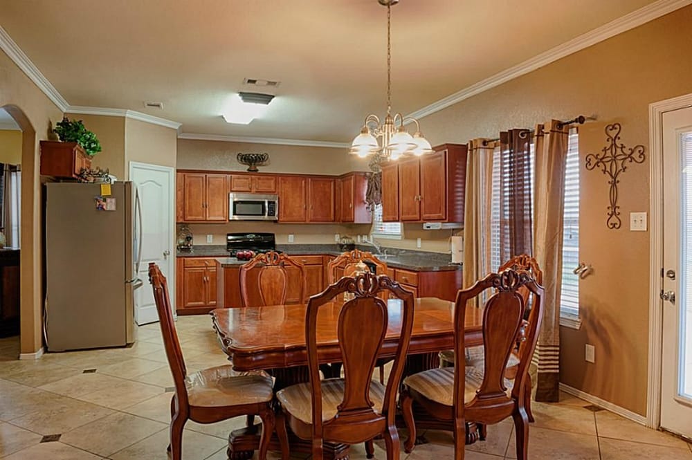 VALERIE GIL Updated May 2024 Contact Agent 52 Photos 13655 Fm