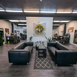 East Manila Ink Tattoo - East Manila Ink Tattoo Studio is a modern yet cozy space designed for both creativity and comfort.