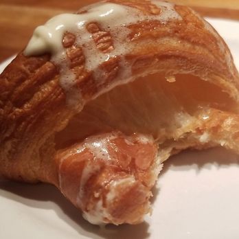 Cheddar's Scratch Kitchen - Sweet and buttery croissant that comes with your salad.... - American Near Me - Aurora, Colorado Cheddar's Scratch Kitchen - Sweet and buttery croissant that comes with your salad.... - American Near Me - Aurora, Colorado