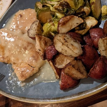 Front Porch - Chicken scallopini - Bars Near Me - Hoover, Alabama