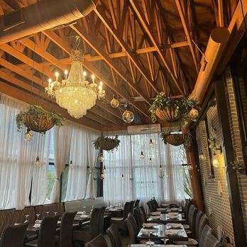 Zafron Restaurant - Persian/Iranian Near Me - Sandy Springs, Georgia