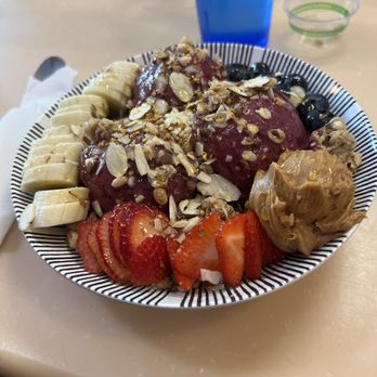 My Cafe - Acai bowl - what a treat - Breakfast & Brunch Near Me - Kapolei, Hawaii My Cafe - Acai bowl - what a treat - Breakfast & Brunch Near Me - Kapolei, Hawaii