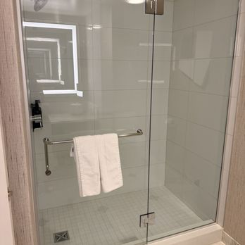 MGM Grand - Shower is nice and clean - Hotels Near Me - Las Vegas, Nevada MGM Grand - Shower is nice and clean - Hotels Near Me - Las Vegas, Nevada