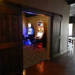 JAK's Place - Private Slot Room