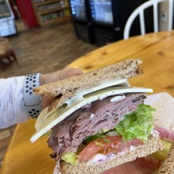 Hermosilla's Deli Market - Kickin ' Roast Beef