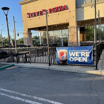 Steve’s Pizza - Here's the patio. Some good music piped in. Come on fill this up. - Pizza Near Me - Folsom, California Steve’s Pizza - Here's the patio. Some good music piped in. Come on fill this up. - Pizza Near Me - Folsom, California