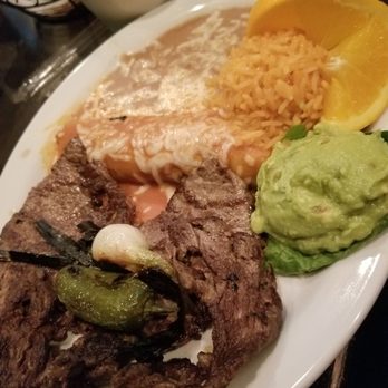 Los Compadres - Carne asada con un enchilada - Mexican Near Me - Norwalk, California Los Compadres - Carne asada con un enchilada - Mexican Near Me - Norwalk, California