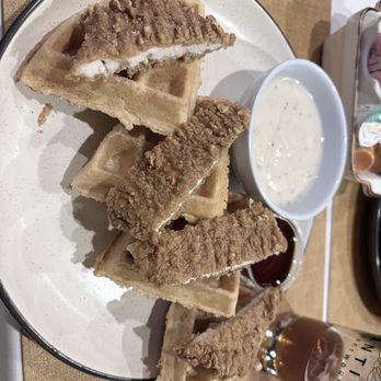 Brekki Brekki - Chicken & waffles - Breakfast & Brunch Near Me - Albuquerque, New Mexico