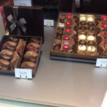 Neuhaus - Chocolatiers & Shops Near Me - Brussels, BRU Neuhaus - Chocolatiers & Shops Near Me - Brussels, BRU