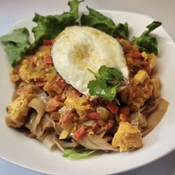 Jackies Thai Curry - Curry Noodles with tofu