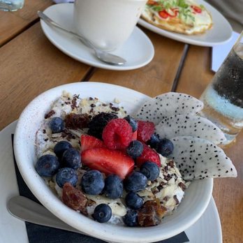 Market at EDITION - Chia bowl - Coffee & Tea Near Me - Miami Beach, Florida Market at EDITION - Chia bowl - Coffee & Tea Near Me - Miami Beach, Florida