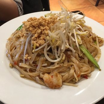 Green Basil Thai Restaurant - Thai Near Me - Burnaby, British Columbia