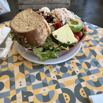 Mezzo - Veggie salad with added chicken - Sandwiches Near Me - Berkeley, California