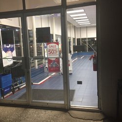 The Vitamin Shoppe - Exceptionally bad service.