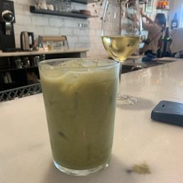 Iced matcha latte & Riesling