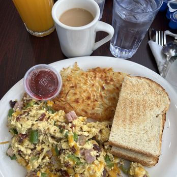 Patty's Eggnest - Breakfast & Brunch Near Me - Tukwila, Washington Patty's Eggnest - Breakfast & Brunch Near Me - Tukwila, Washington