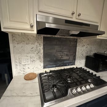 Candida Housekeeping Services - Home Cleaning Near Me