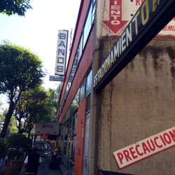 Baños Molinos - Cuentan con estacionamiento.