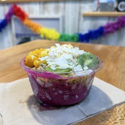 Playa Bowls - Electric Mermaid Pitaya Bowl