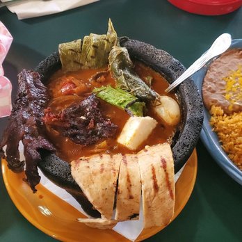 El Mirador 2 - Molcajete - Mexican Near Me - Yakima, Washington