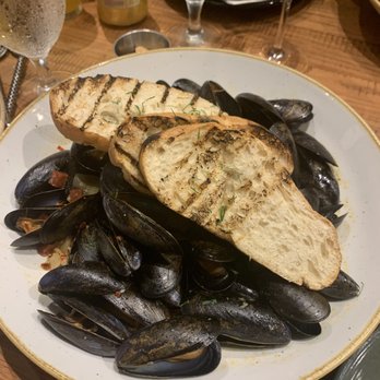 Liquid Assets - Steamed Mussels - American Near Me - Ocean City, Maryland