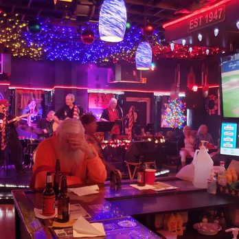 JV's Restaurant - a baseball game being played - American Near Me - Falls Church, Virginia