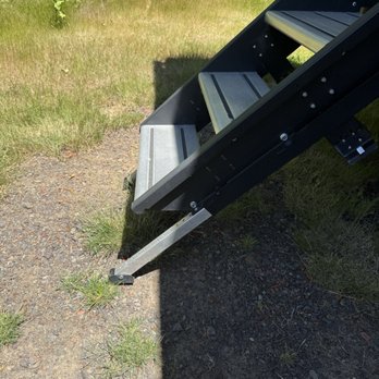 Silver Cove RV Resort - Stairs did not reach ground - Campgrounds Near Me - Silver Lake, Washington