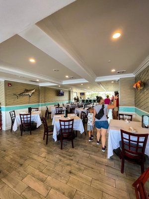 Peter's Clam Bar by null