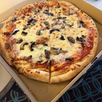 Roma's Italian Kitchen - Mushroom and cheese pizza- totally yummy! - Italian Near Me - Longview, Texas Roma's Italian Kitchen - Mushroom and cheese pizza- totally yummy! - Italian Near Me - Longview, Texas