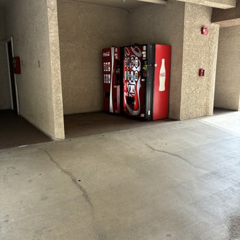 Days Inn by Wyndham Alhambra CA - Vending machines - Hotels Near Me - Alhambra, California Days Inn by Wyndham Alhambra CA - Vending machines - Hotels Near Me - Alhambra, California