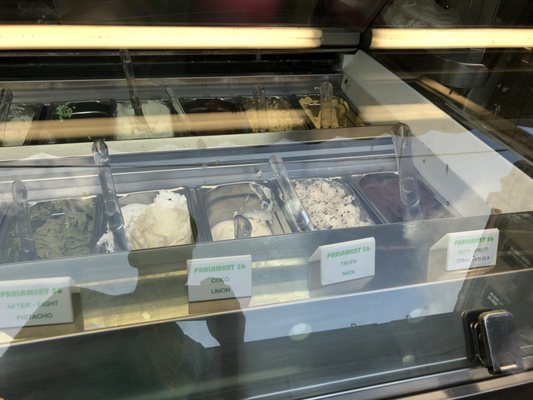 Orxateria i Torrons Sirvent by null