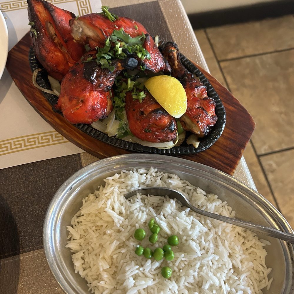 Himalayan Yeti - Tandoori Chicken - Indian Near Me - St. Louis, Missouri