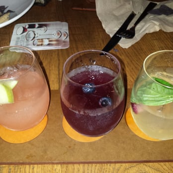California Pizza Kitchen - Sangria flight - Pizza Near Me - Honolulu, Hawaii
