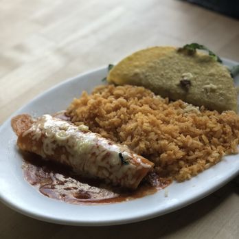 Casa Fuentes Mexican Restaurant - One Taco, One Enchilada And Choice Of Mexican Rice Or Beans - Mexican Near Me - Branson, Missouri Casa Fuentes Mexican Restaurant - One Taco, One Enchilada And Choice Of Mexican Rice Or Beans - Mexican Near Me - Branson, Missouri