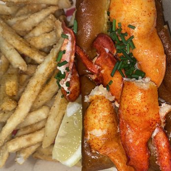 Steami's Lobster - Connecticut Lobster Roll with a side of fries - Seafood Near Me - Duluth, Georgia Steami's Lobster - Connecticut Lobster Roll with a side of fries - Seafood Near Me - Duluth, Georgia