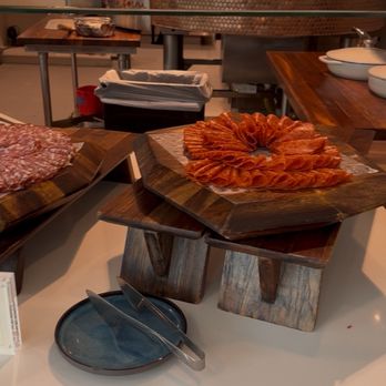 Villa de Flora - Buffets Near Me - Kissimmee, Florida Villa de Flora - Buffets Near Me - Kissimmee, Florida