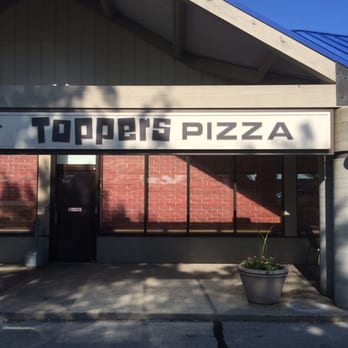 Toppers Pizza - the front of the restaurant - Pizza Near Me - Fox Point, Wisconsin Toppers Pizza - the front of the restaurant - Pizza Near Me - Fox Point, Wisconsin