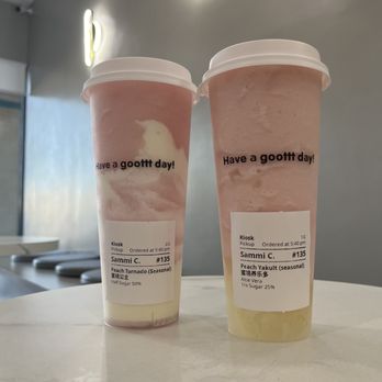 Goomo Tea - Peach tornado and Peach Yakult (with aloe) - Bubble Tea Near Me - Walnut, California Goomo Tea - Peach tornado and Peach Yakult (with aloe) - Bubble Tea Near Me - Walnut, California