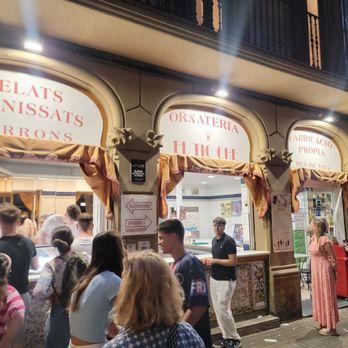 El Tío Che - Store front - Juice Bars & Smoothies Near Me - Barcelona, B El Tío Che - Store front - Juice Bars & Smoothies Near Me - Barcelona, B