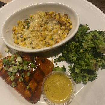 TGI Fridays West Orange - Salmon with corn and broccoli - Burgers Near Me - West Orange, New Jersey