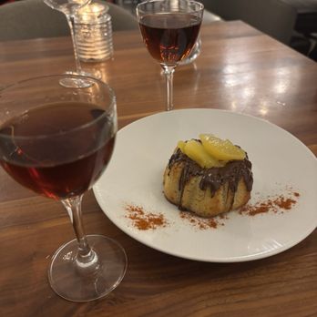 1540 Room - Semolina cake with desert wine - Southern Near Me - Savannah, Georgia